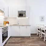 Apartment Romantic Retreat In Prime Position
