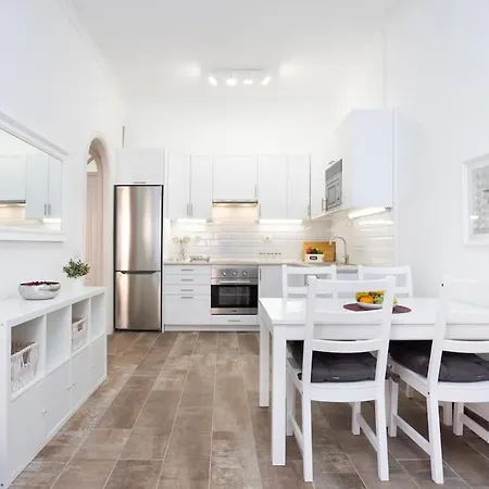 Apartmán Romantic Retreat In Prime Position